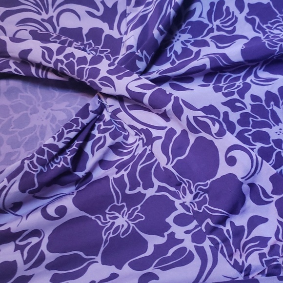 Ladies shirt - Picture 3 of 3